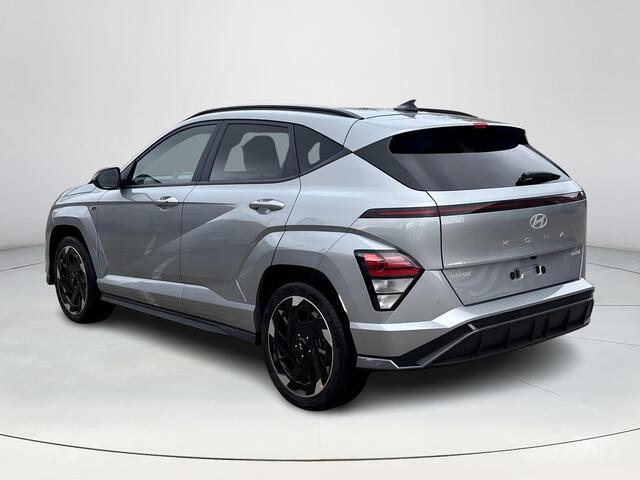 Hyundai Kona Electric N Line Business 64.8 kWh | Warmtepomp | Adaptieve Cruise Control | Parkeersensoren voor en achter | Dodehoekdetectie | Navigatie | Stoel / Stuurverwarming | Keyless entry en start|