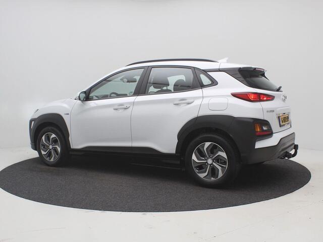 Hyundai Kona 1.6 GDI HEV Comfort AUTOMAAT / Trekhaak / Navigatie / Adaptieve Cruise Control / NL Auto / Apple CarPaly & Android Auto / Airco Climate Control / 1ste Eigenaar / Historie bekend /