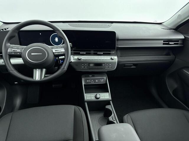 Hyundai Kona Electric Pure Edition 64.8 kWh | BTW auto | Voor en achter parkeersensoren | Batterijverwarming | 17 inch lichtmetalen velgen