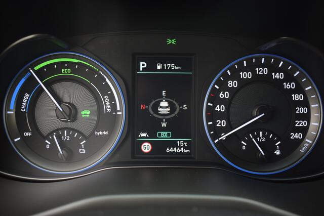 Hyundai Kona 1.6 GDI HEV Fashion | Automaat | Trekhaak | Navigatie | Camera | Adaptieve Cruise Control |