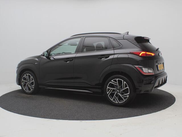 Hyundai Kona 1.0 T-GDI N Line / Elektrisch verstelbare voorstoelen / Voor & Achterstoel verwarming / Voorstoel ventilatie / N-line interieur & Exterieur / Navigatie / All seasonbanden / Dealer odnerhouden / 18" LMV / Parkeersensoren voor & achter / Keyless Entry /