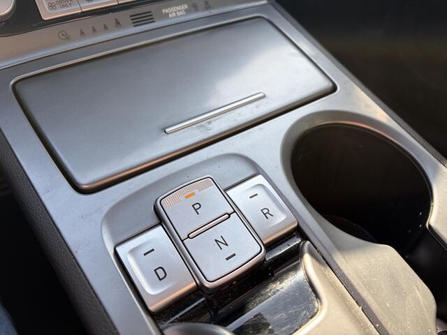 Hyundai Kona BJR 2020 EV Fashion 64 kWh 204 PK TWO TONE! | LEDER | CAMERA | STOELVERWARMING | HEAD-UP DISPLAY | FULL LED | ELEK. STOELEN