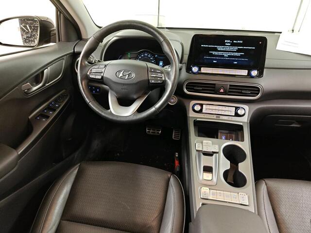 Hyundai Kona EV Premium 64 kWh | Geen import | SOH 93 % | Compleet