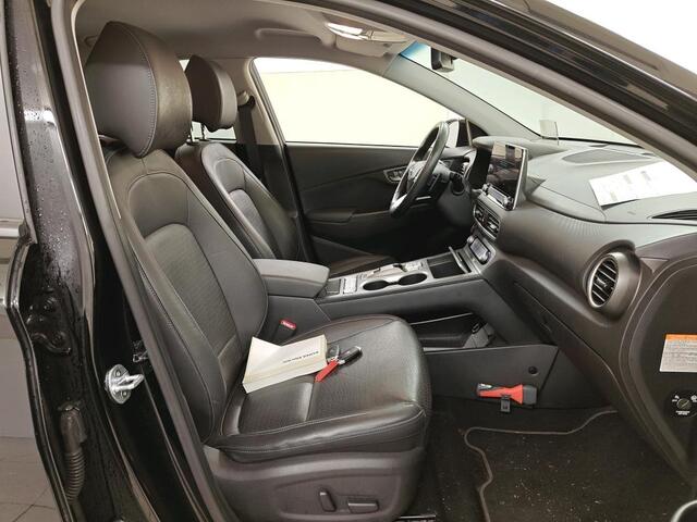 Hyundai Kona EV Premium 64 kWh | Geen import | SOH 93 % | Compleet