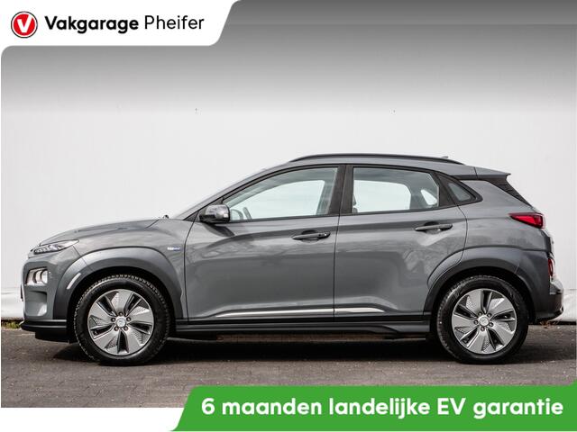 Hyundai Kona EV Comfort Smart 39 kWh SOH 96% 3-Fase/ Camera/ Navigatie/ Carplay/ Adapt. cruise/ Dab/ Warmtepomp