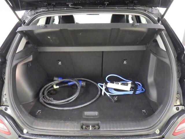 Hyundai Kona EV Premium 64 kWh Verwacht !