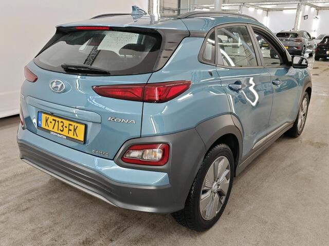Hyundai Kona EV Comfort 64 kWh NL-AUTO | SOH 100% | NAVI