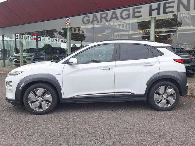 Hyundai Kona EV Premium 64 kWh | SOH: nnb | Leder | LED | Adaptive CC | Camera |
