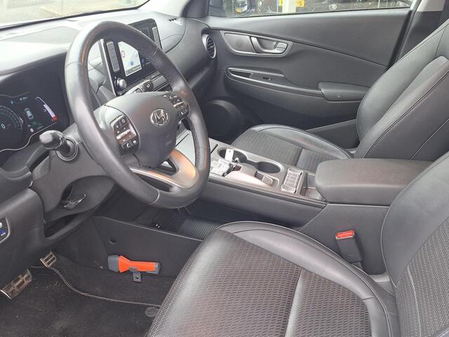 Hyundai Kona EV Premium 64 kWh | SOH: nnb | Leder | LED | Adaptive CC | Camera |