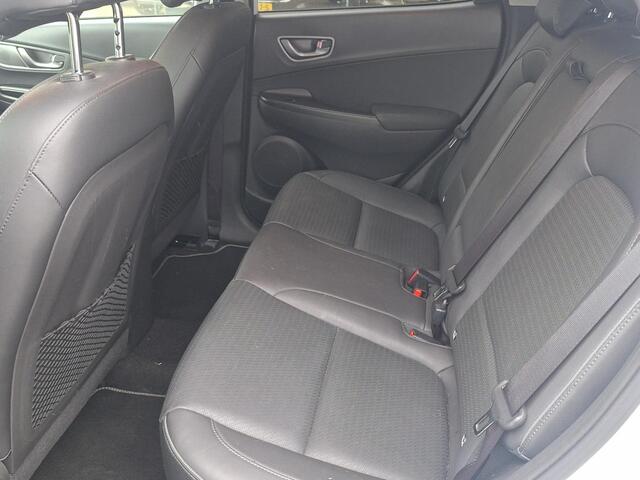 Hyundai Kona EV Premium 64 kWh | SOH: nnb | Leder | LED | Adaptive CC | Camera |