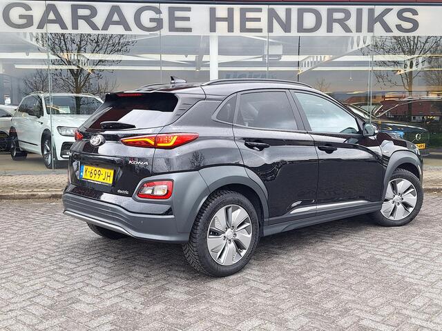 Hyundai Kona EV Fashion 64 kWh | SOH: 95,2% | 3 Fase | Warmtepomp | HUD | Navi | Adaptive CC | Blindspot |