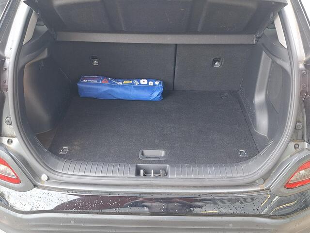 Hyundai Kona EV Fashion 64 kWh | SOH: 95,2% | 3 Fase | Warmtepomp | HUD | Navi | Adaptive CC | Blindspot |