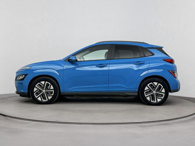 Hyundai Kona EV Premium 64 kWh Lederen bekleding | Navi | SOH 95,7% | ParkeerCamera |