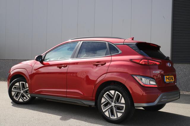 Hyundai Kona EV Premium Sky 64 kWh Leder/Schuifdak/3-Fase/W.pomp/Adaptive