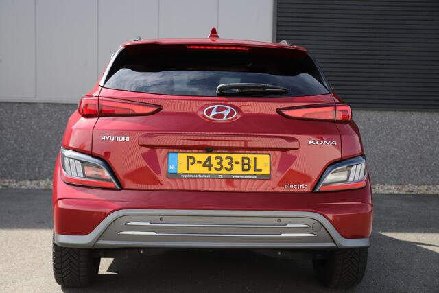 Hyundai Kona EV Premium Sky 64 kWh Leder/Schuifdak/3-Fase/W.pomp/Adaptive