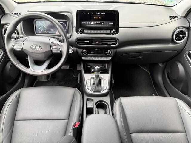 Hyundai Kona 1.6 GDI HEV Premium / Dealer Onderhouden / Apple Carplay/Android Auto / Clima / Leder / Keyless / Krell Audio / Camera / Bluetooth / Stoelverwarming + Verkoeling / Stuurverwarming /