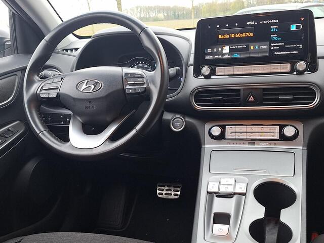 Hyundai Kona EV Comfort 64 kWh | SOH: nnb | 3 fase | Warmtepomp | Adaptive CC | Camera |