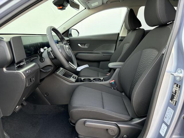 Hyundai Kona Electric Long Range Pure Edition 64.8 kWh / Navigatie / Apple & Android carplay / Airco / Achteruitrijcamera / Parkeersensoren Voor & Achter /