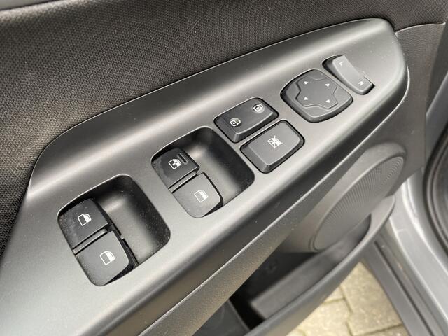 Hyundai Kona 1.0 T-GDI Comfort Cruise Control , Camera , App Connect