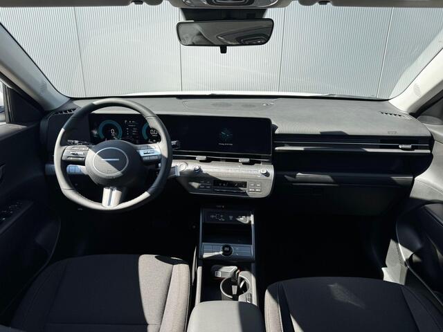 Hyundai Kona 1.6 GDI HEV E-Motion / 3000 Voordeel / Achteruitrijcamera / Navigatie / Adaptive Cruise Control / Climate Control / Lichtmetalen Velgen /