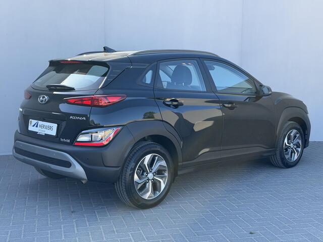 Hyundai Kona 1.6 GDI HEV Comfort Smart / Fabrieksgarantie tot 2-2028 / Goed Onderhouden / Navigatie / Apple Carplay & Android Auto / Camera / Cruise Control / PDC /