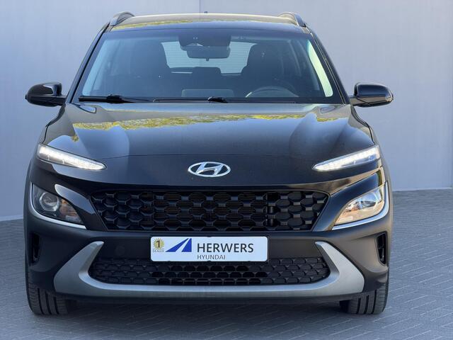 Hyundai Kona 1.6 GDI HEV Comfort Smart / Fabrieksgarantie tot 2-2028 / Goed Onderhouden / Navigatie / Apple Carplay & Android Auto / Camera / Cruise Control / PDC /