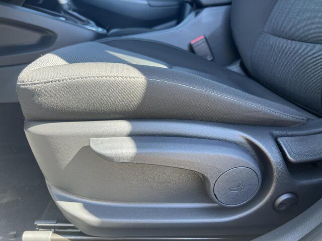 Hyundai Kona 1.6 GDI HEV Fashion Cruisecontrol | Navigatiesysteem | Achterruitrijcamera | Lichtmetalenvelgen | Parkeersensoren achter| Climate control | Headup-Display |
