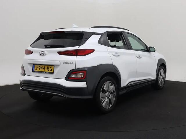 Hyundai Kona EV Premium 64 kWh Gratis Afleverpakket! | Stoelverwaming/ventilatie | Adaptieve Cruise |
