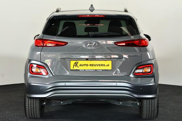 Hyundai Kona EV Fashion 64 kWh / LED / ACC / CarPlay / Camera