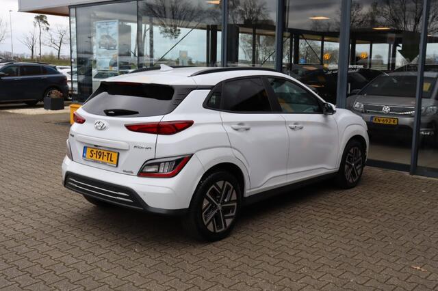 Hyundai Kona EV 64kWh Premium - Navi - camera - stoel/stuur verw. - head up