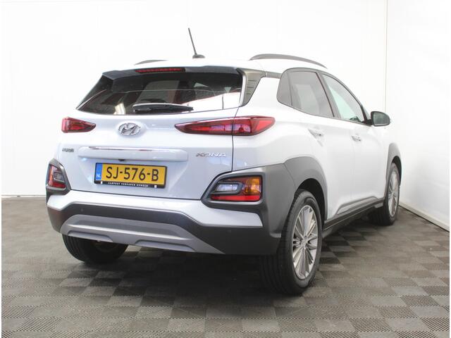 Hyundai Kona 1.0T Fashion CLIMATE | CARPLAY | CAMERA | LMV17 | PDCA | CRUISE | NAVI | STOEL/STUURVERW