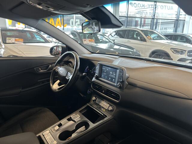 Hyundai Kona EV Fashion 39 kWh Vol Elektrisch | Cruise control | Climate control | Achteruitrijcamera | Apple carplay | Lane assist | Bluetooth
