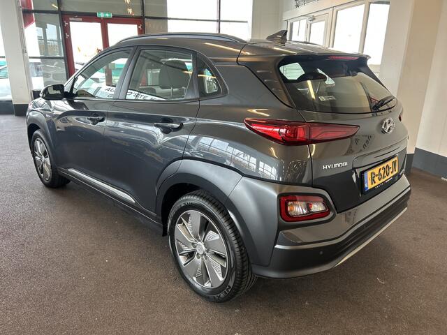 Hyundai Kona EV Fashion 39 kWh Vol Elektrisch | Cruise control | Climate control | Achteruitrijcamera | Apple carplay | Lane assist | Bluetooth