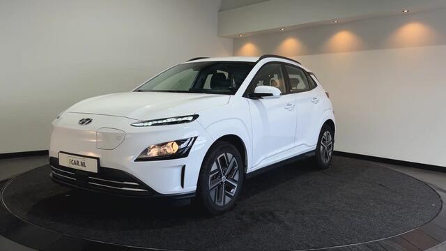Hyundai Kona EV Comfort 39 kWh - Verwarmde stoelen | Digitaal dashboard | Hill hold functie |
