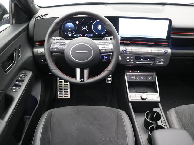 Hyundai Kona 1.6 GDI HEV N Line / N-Line interieur & Exterieur / Leer-Alcantara / Adaptieve Cruise Control / 18" LMV / Stoelverwarming & koeling voor / Full Option /