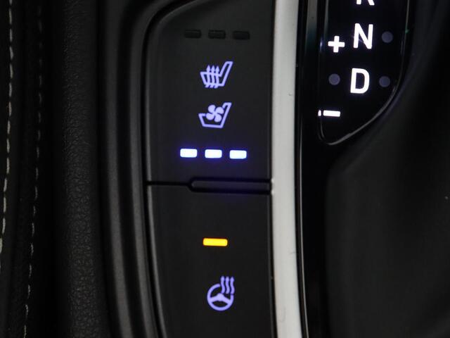Hyundai Kona 1.6 GDI HEV Premium | 1e eigenaar | Stoelventilatie | Leder | Adaptive cruise | Head-Up | Trekhaak | Achterbankverwarming | Carplay | Navigatie | Keyless | Krell Audio | Side Assist | Stoelverwarming