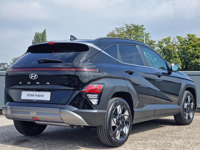 Hyundai Kona Comfort Plus 1.6 GDI HEV 137pk | ¤2.640 korting | STOEL + STUURVERW. | NAVI | APPLE CARPLAY / ANDROID AUTO | 18'' TWO-TONE LM-VELGEN |