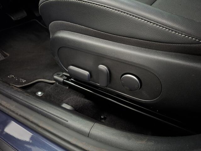 Hyundai Kona 1.6 GDI HEV I Elektrische stoelen I Sky I Camera rondom I Dodehoekdetectie I
