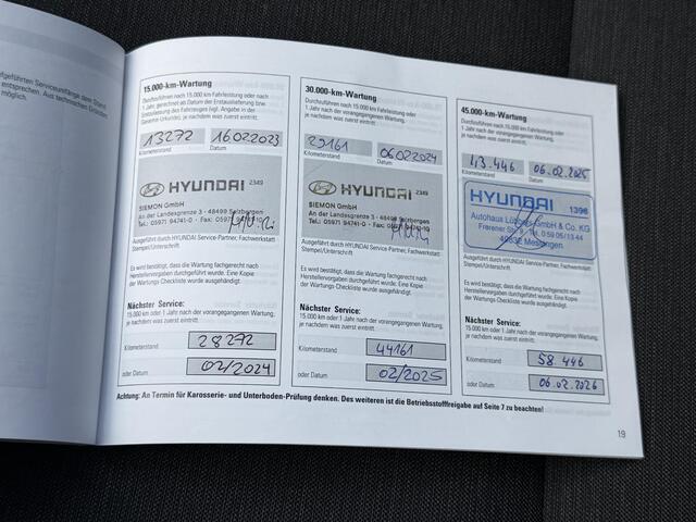 Hyundai Kona EV Comfort 39 kWh / Accu SOH 100% / 8 Jaar Batterijgarantie / Fabrieksgarantie tot 3-2027 / Dealer Onderhouden / 3 Fase Laden CCS Snelladen / Stoel & Stuurwiel Verwarming / Navigatie via Apple Carplay & Android Auto / Adaptieve Cruise / Keyless / DAB /
