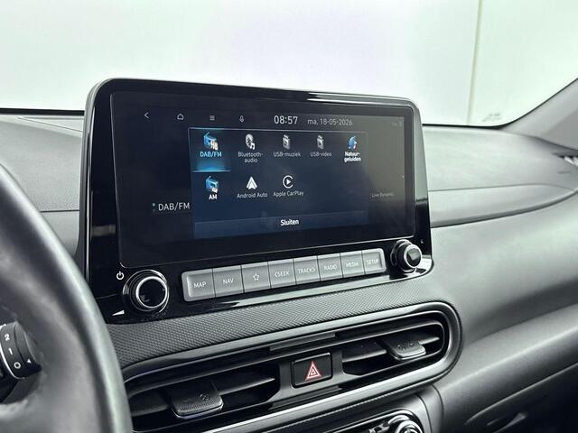 Hyundai Kona 1.6 GDI HEV Premium | Trekhaak 1300kg | Achteruitrij camera | All season banden | Stoel & stuur verwarming | Elektrische stoelen | Adaptive cruise | Dodehoek detectie |