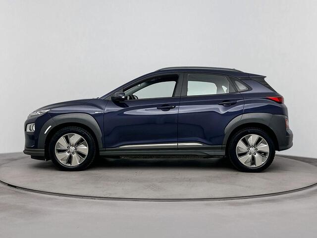 Hyundai Kona EV Comfort 64 kWh | SOH 94.4% | Achteruitrij camera | Adaptive cruise | Lane assist | Apple Carplay/Android Auto |
