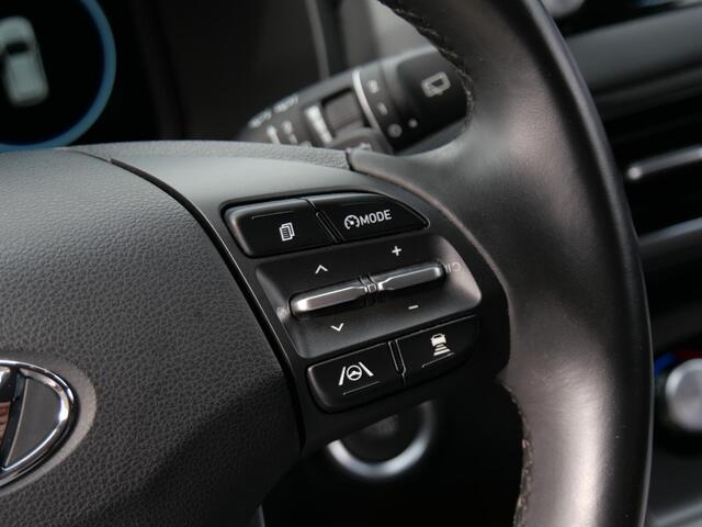 Hyundai Kona EV 64kWh FASHION/ NIEUW MODEL/ TREKHAAK/ SOH 100%