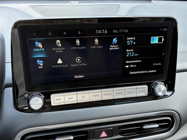 Hyundai Kona EV Fashion 64 kWh / ¤19.985,- ex btw / Grijs Kenteken / Navigatie / Apple Carplay/Android Auto / Achteruitrijcamera / Stoel-/Stuurverwarming / HUD / KRELL audio /