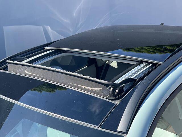 Hyundai Kona 1.6 GDI HEV Premium Sky / Automaat / Schuifdak / Leder / Camera 360° / Stoelventilatie / Stuur- en stoelverwarming / Apple Carplay Android / 18" LM wielen /