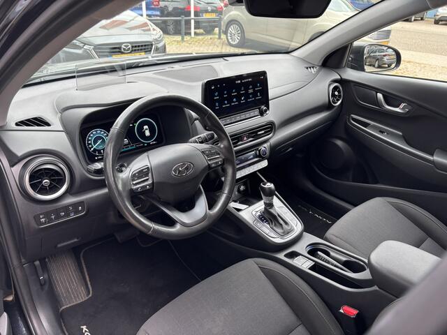 Hyundai Kona 1.6 GDI HEV Fashion Sky / Trekhaak / Allseason Banden / Stoel & stuurverwarming / Applecarplay/Androidauto /