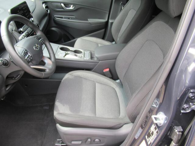 Hyundai Kona EV Premium Edition 64 kWh 1e eigen | dealer onderh | head up | LED kopl | keyless | navi | warmtepomp | elektr.stoelen