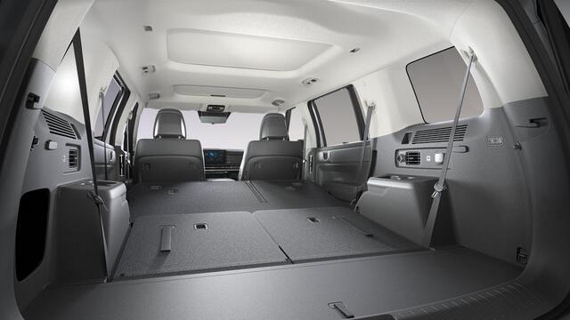 Hyundai SANTA FE 1.6 T-GDI HEV Premium Sky 7p. / ¤1500,- Voordeel / Direct Leverbaar / Direct Leverbaar / Elektrisch Schuif-/Kanteldak /