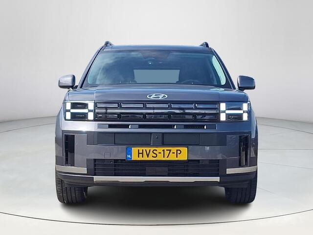 Hyundai SANTA FE 1.6 T-GDI PHEV Premium 4WD 7p. | Apple Carplay/ Android Auto | Trekhaak | 20'' Glans zwarte velgen | Elektrische achterklep | Stoel/stuurverwarming | Draadloos opladen | Adaptief Cruise Control | Elektrische verstelbare stoelen | Head-up display | |