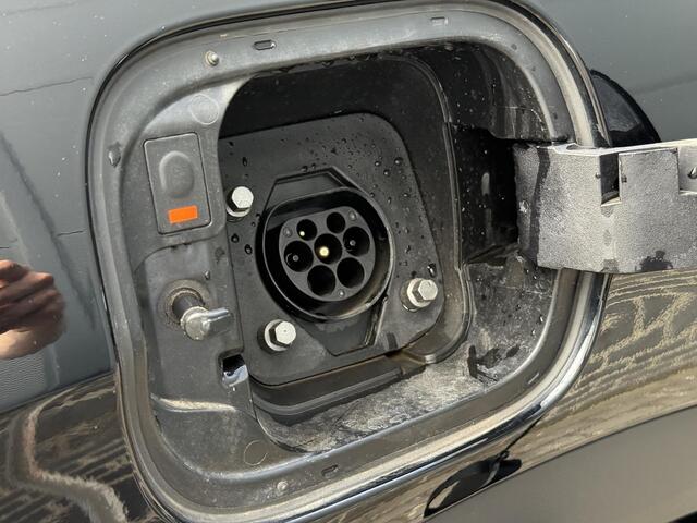 Hyundai SANTA FE 1.6 T-GDI PHEV Comfort Smart Automaat / 7 persoons / Plug-in / Stoelverwarming / Trekgewicht 1350 Kg / Adaptief cruise control / Elektrische Stoelen / Krell Premium Audio / Apple Carplay Android Auto /