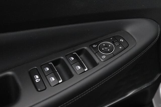 Hyundai SANTA FE 1.6 T-GDI PHEV Comfort Smart AWD |265PK| Trekhaak| Stoelverwarming| Premium Audio|